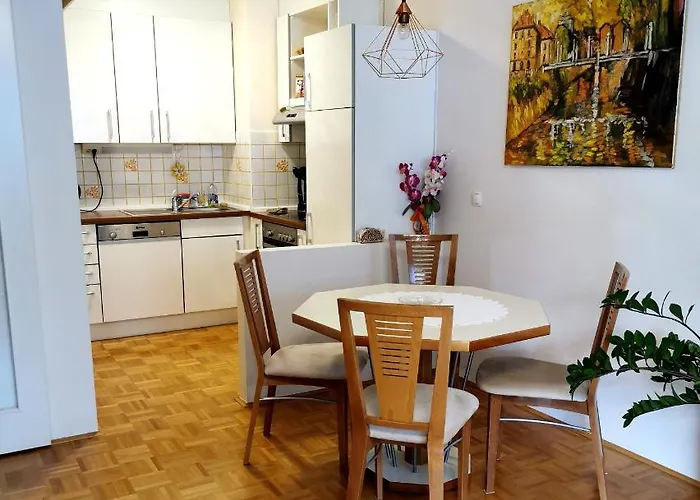Cozy With Free Parking And Balcony Apartman Ljubljana