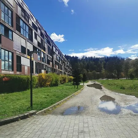 Cozy With Free Parking And Balcony * Liubliana