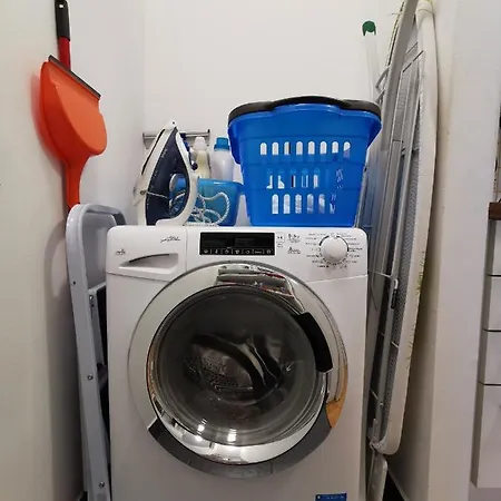 Cozy With Free Parking And Balcony Appartement Ljubljana