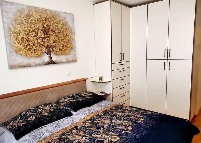 Cozy With Free Parking And Balcony Ljubljana