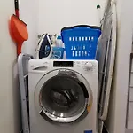 Cozy With Free Parking And Balcony アパート リュブリャナ